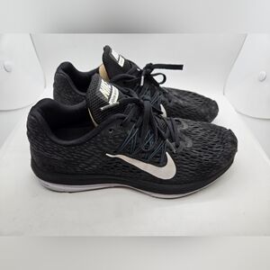 Nike Zoom Winflo 5 Shoes Men's 8 Black Running Athletic Training Gym Sneakers
